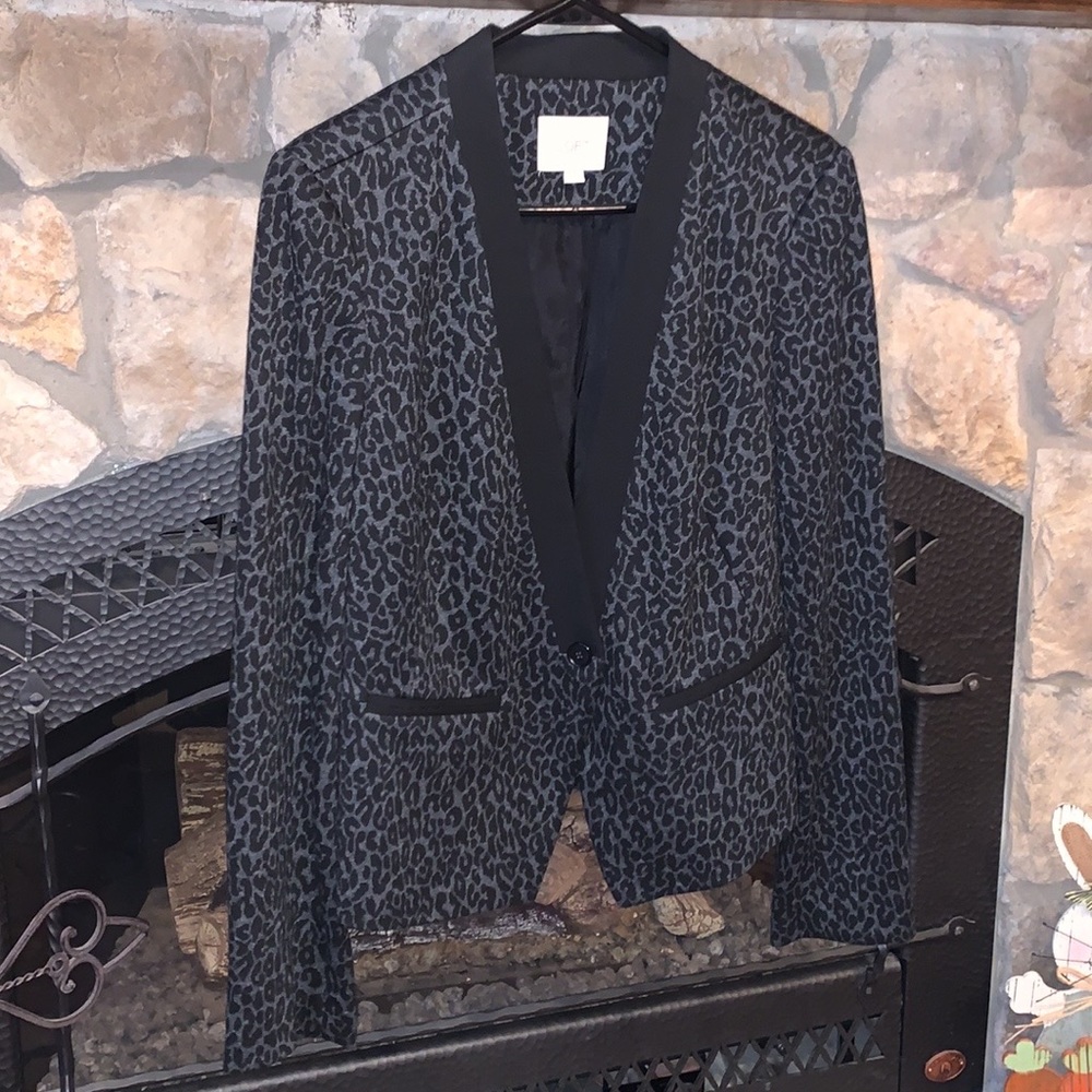 Loft Jacket with black leopard spots and black trim Like New 💕 offers welcomed
